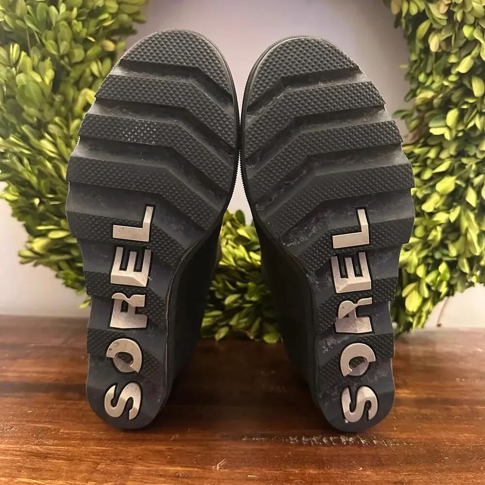 Sorel Joan‎ of Arctic Wedge II Zip Boots 8